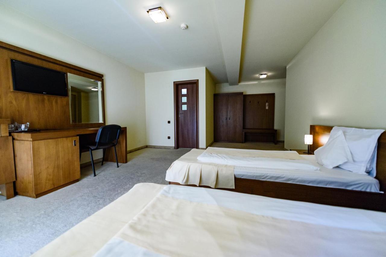 Pension Passion Târgu-Mureş Exteriör bild