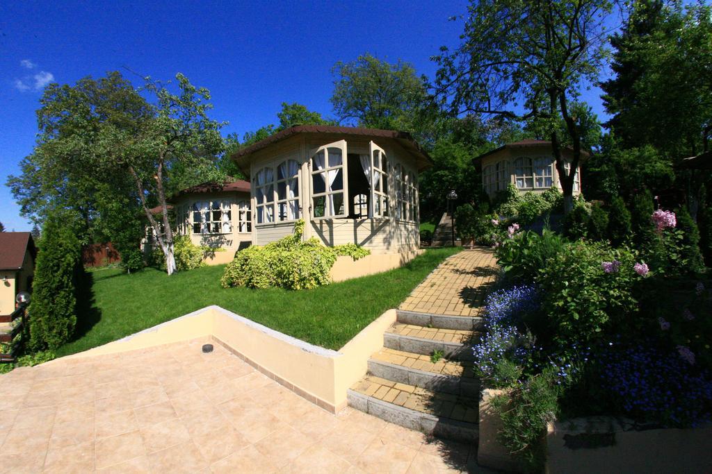 Pension Passion Târgu-Mureş Exteriör bild